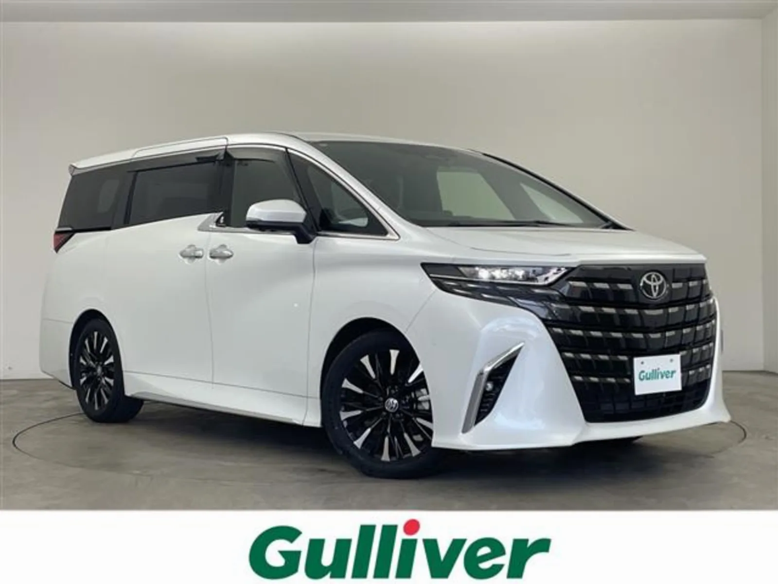 Toyota Alphard Hybrid 2.5 Executive Lounge E-Four 4WD Genuine 14-inch Display Audio Navigation, 360-degree Camera, Genuine Flip-down Monitor, JBL Sound System, Left/Right Independent Moonroof, Toyota Safety Sense, Toyota Teammate, Radar Cruise Control
