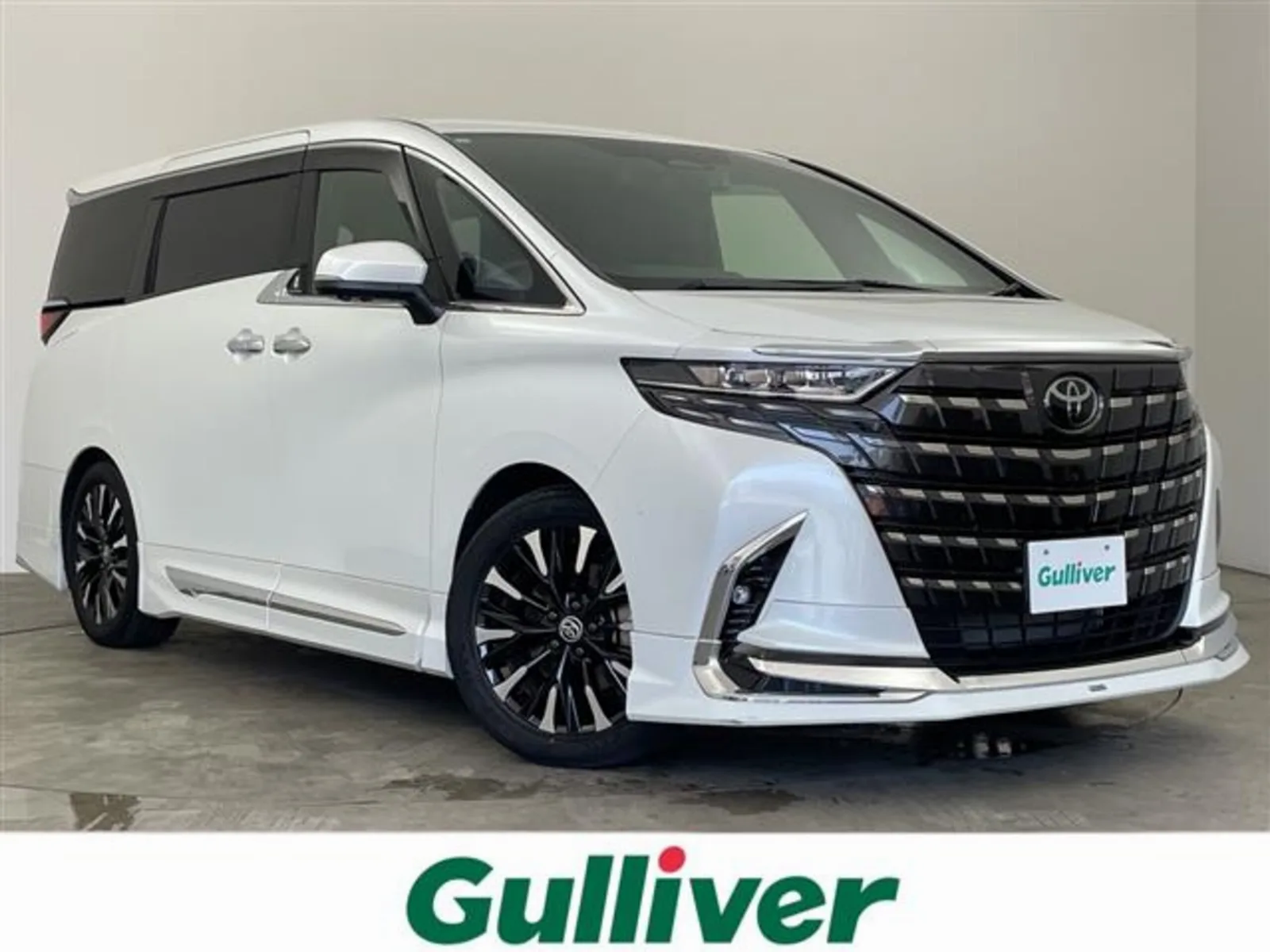 Toyota Alphard Hybrid 2.5 Executive Lounge, Genuine 14-inch Navigation, 14-inch Flip Down Monitor, JBL Sound, Panoramic View Monitor, Moonroof, Modellista Aero, Genuine Leather Seats, Digital Inner Mirror, Dual Power Sliding Doors, LED