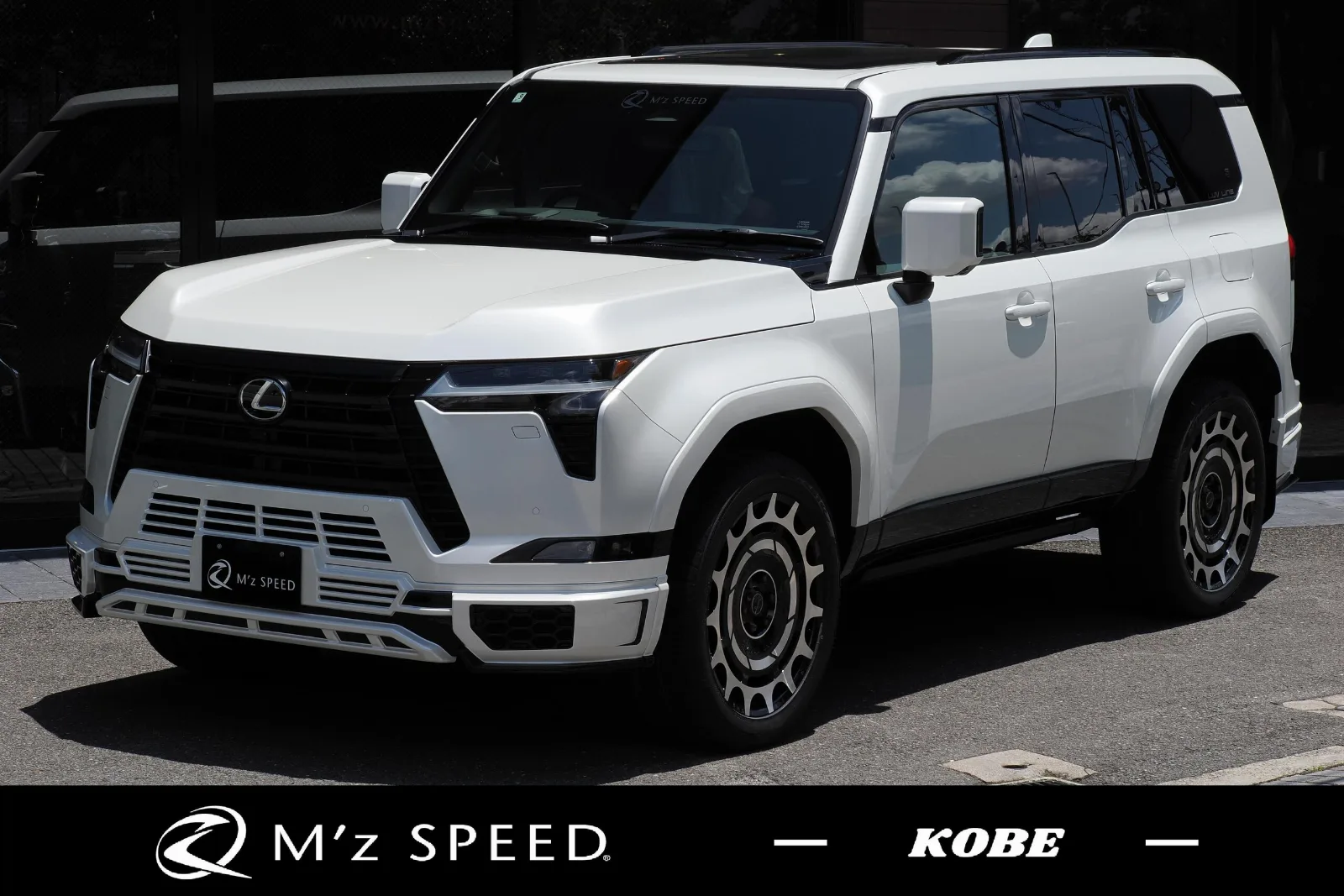 Lexus GX 550 Version L 4WD ZEUS F/R Spoiler 22-inch AW Panoramic Roof Mark Levinson Digital Inner Mirror Drive Recorder (Front/Rear) Auto Step Sunroof Cool Box ETC Accessory Socket