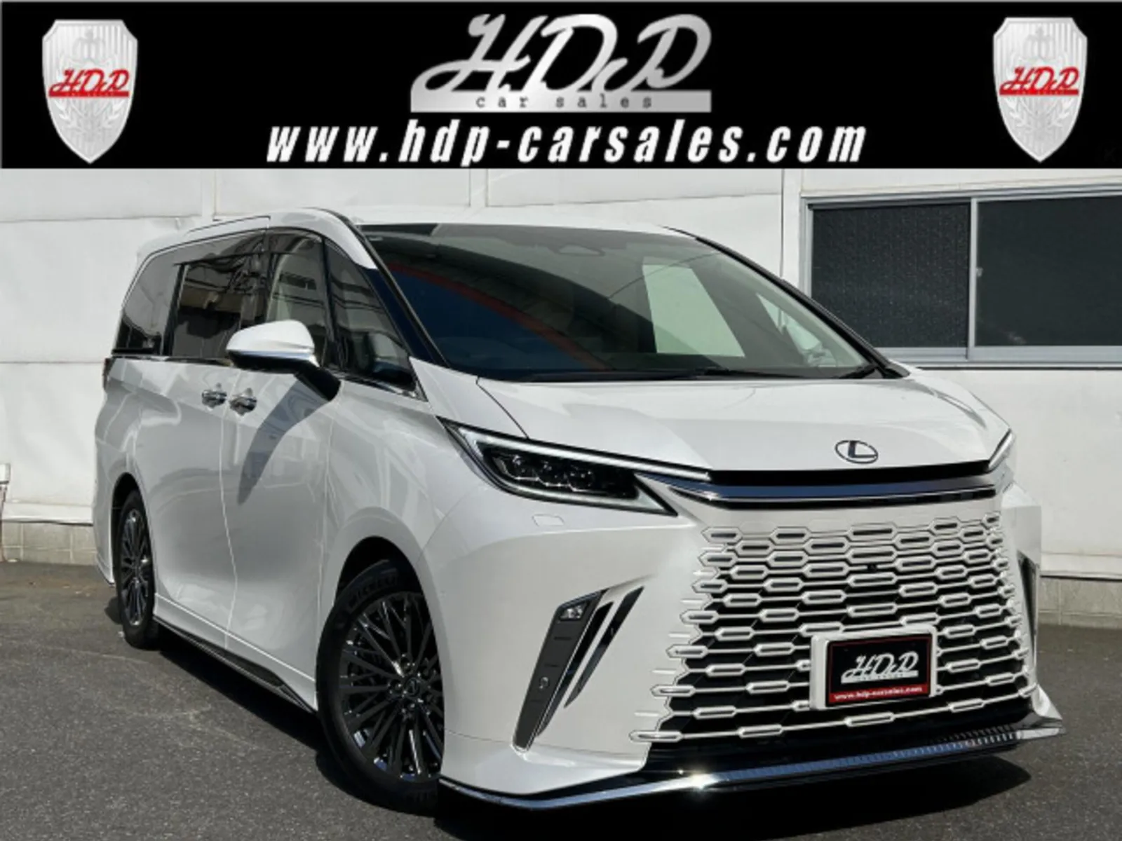 Lexus LM 500h Version L 4WD One Owner, White Leather, Non-smoking, Indoor Storage, Dashcam, Modellista Aero & Chrome, 19AW, Genuine Floor Mats, Door Visors, IR/UV Film, Cup & Courtesy Illumination, Interior Coating, Vehicle Inspection Certificate Included