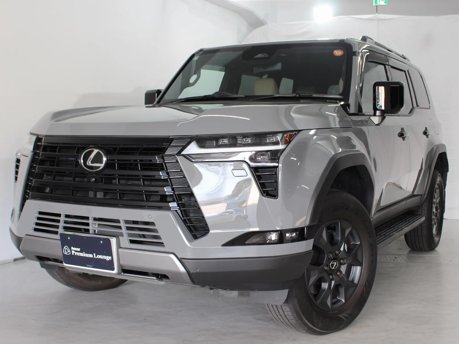 Lexus GX 550 Overtrail+ 4WD CS Certified 4.5 pts / Chateau & Black Leather / Mark Levinson Surround / Dashcam / Digital Inner Mirror / Multi-Terrain / Sunroof / Lexus Safety+ / Lexus Teammate / Cold Weather Spec