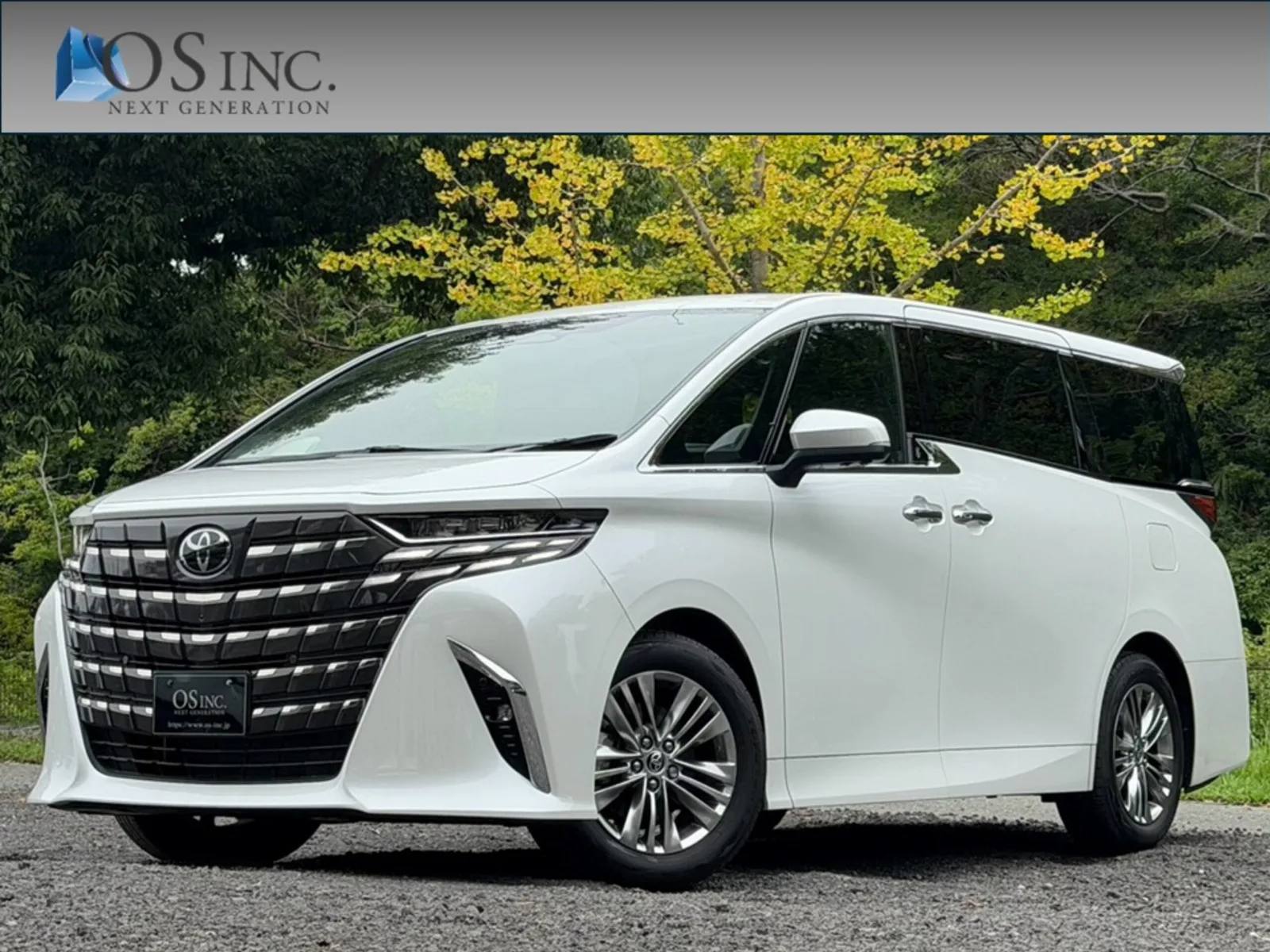 Toyota Alphard 2.5 Z / Display Audio / Digital Inner Mirror / 360-Degree Camera / Both Side Power Sliding Doors / Power Back Door / Collision Mitigation / Radar Cruise Control / Lane Keep Assist / Corner Sensors / Seat Heater & Ventilation / ETC2.0