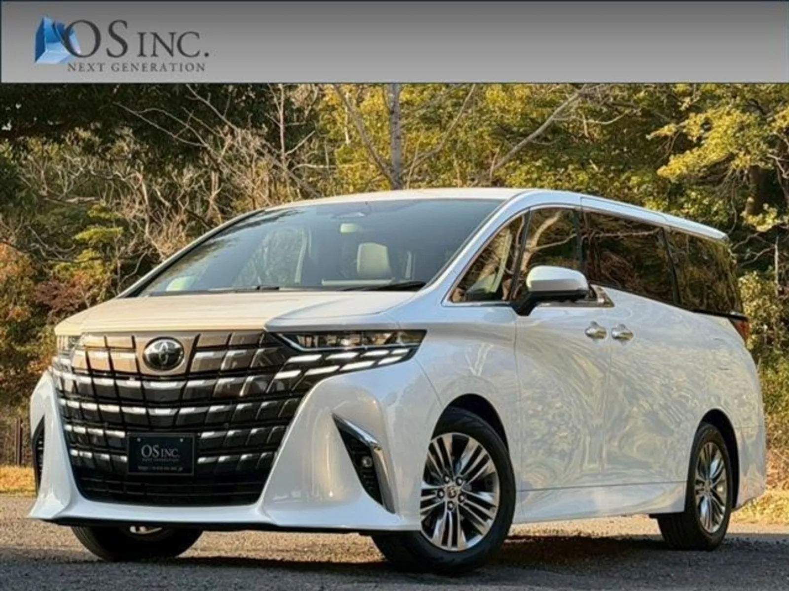 Toyota Alphard 2.5 Z / One Owner / Flip-Down Monitor / Both Side Power Sliding Doors / Collision Mitigation / Radar Cruise Control / Lane Keep Assist / 360-Degree Camera / Corner Sensors / Power Back Door / Seat Heaters & Ventilated Seats / ETC / Power Seats