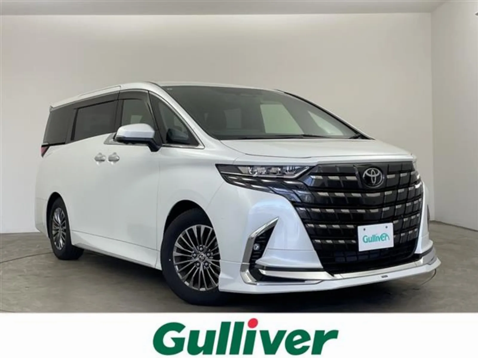 Toyota Alphard Hybrid 2.5 Executive Lounge E-Four 4WD - 14-inch Genuine Display Audio, JBL Sound Speakers, Genuine Flip-Down Monitor, Dual Power Sliding Doors, Digital Inner Mirror, Power Back Door, Moonroof, Front and Rear Dashcam, nanoeX