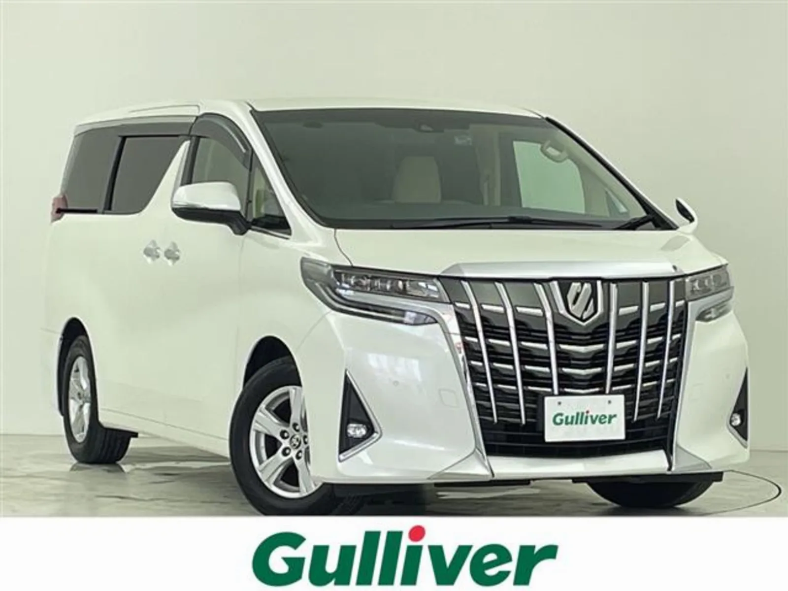 Toyota Alphard 2.5 X Toyota Safety Sense, Genuine Navigation, CD/DVD/BT/Full-seg TV, Dual Power Sliding Doors, 2-Lens LED Auto Lights, Fog Lamps, Genuine 16-inch Aluminum Wheels, Front and Rear Corner Sensors, Smoke Film