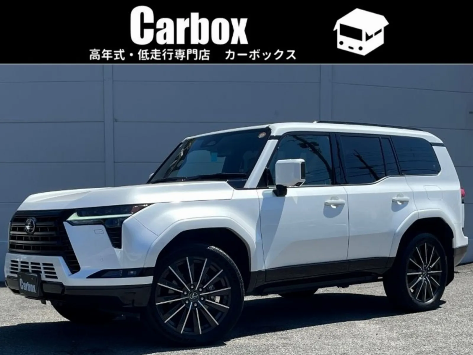 Lexus GX 550 Version L 4WD Leather Seats Glass Roof Mark Levinson Premium Sound 360-degree Camera Non-smoker Car Power Seats Seat Heaters Seat Ventilation 3-row Seating Digital Inner Mirror Power Back Door Triple-beam LED Headlights Leather-wrapped Steering Wheel